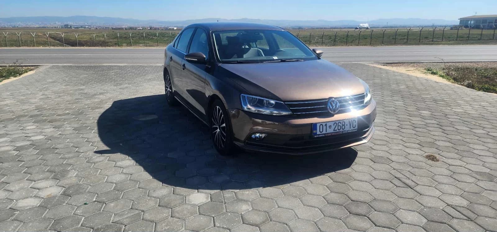 VW Jetta, fotoja 1 nga 3